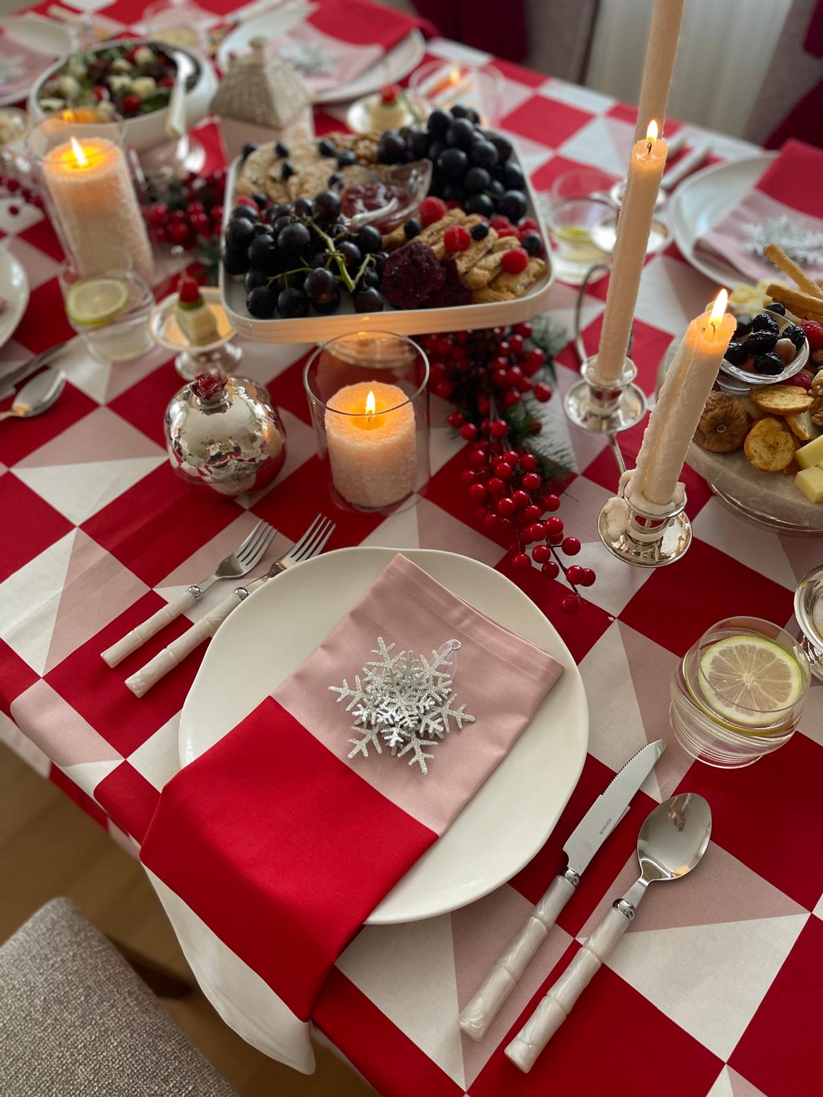 Christmas Berry Masa Örtüsü